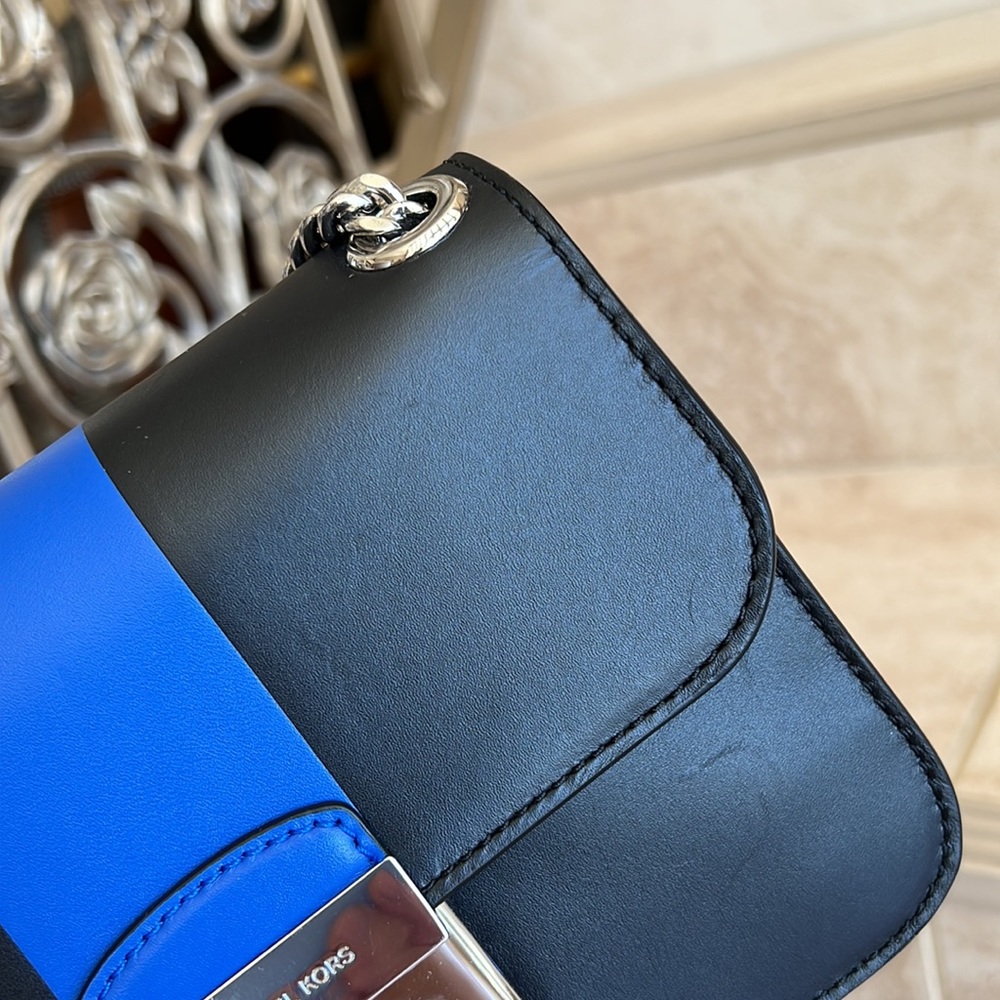 Michael Kors SloanEditor Shoulder Bag. Pictures are part of description - Picture 11 of 12